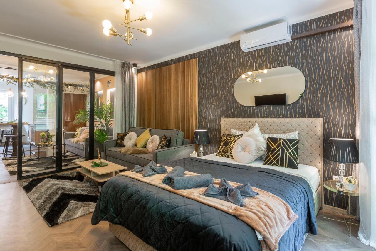 Stylish Quentin Apartment In The King Street Budapeste Exterior foto