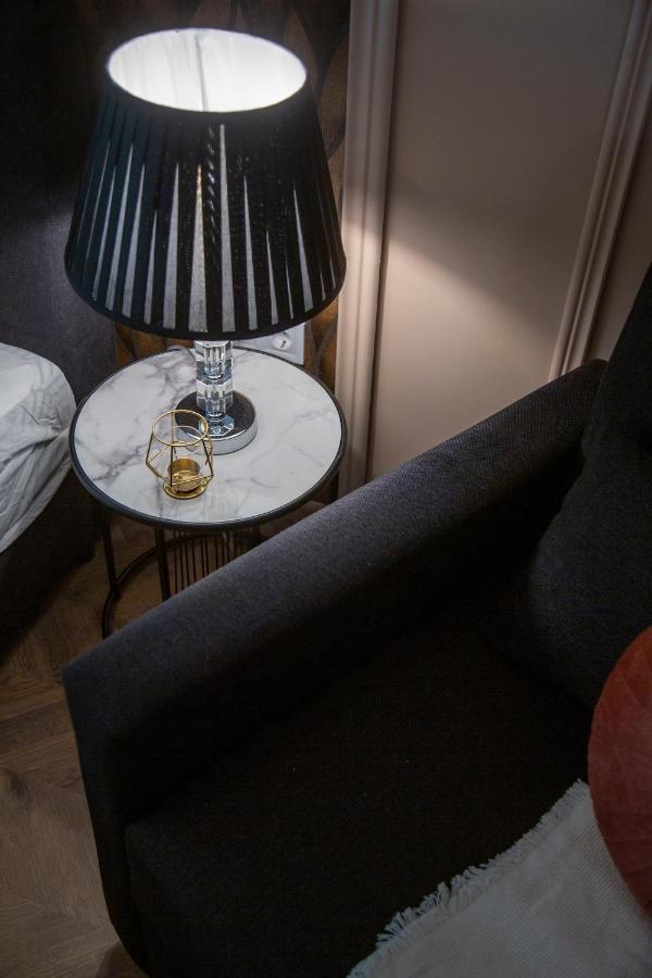 Stylish Quentin Apartment In The King Street Budapeste Exterior foto