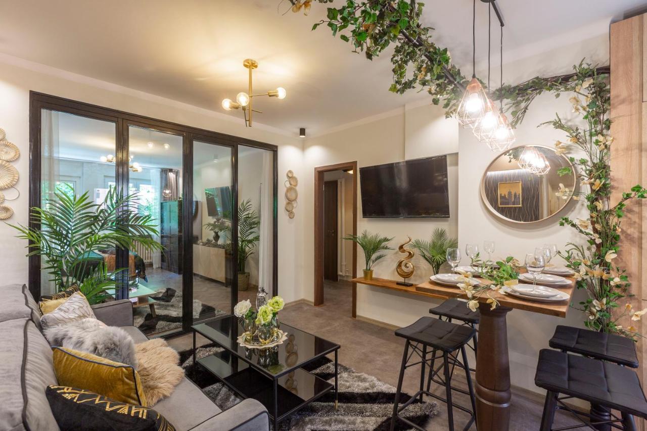 Stylish Quentin Apartment In The King Street Budapeste Exterior foto